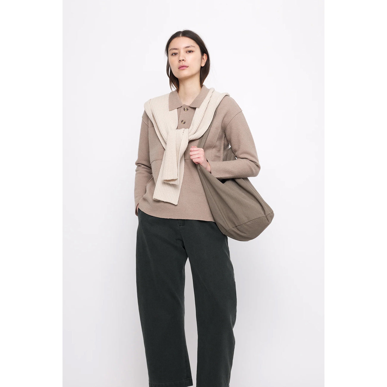 hooded scarf/vest in beige-white