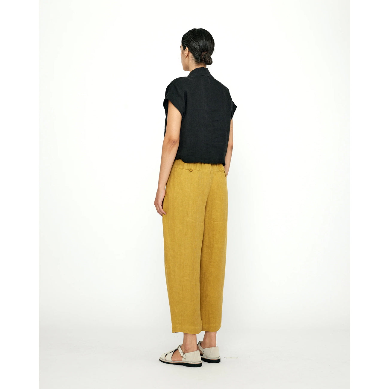 linen pleated trouser in mustard