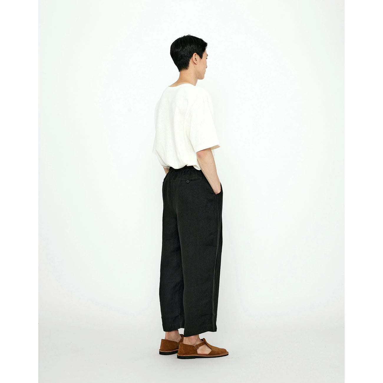 linen pleated trouser in black