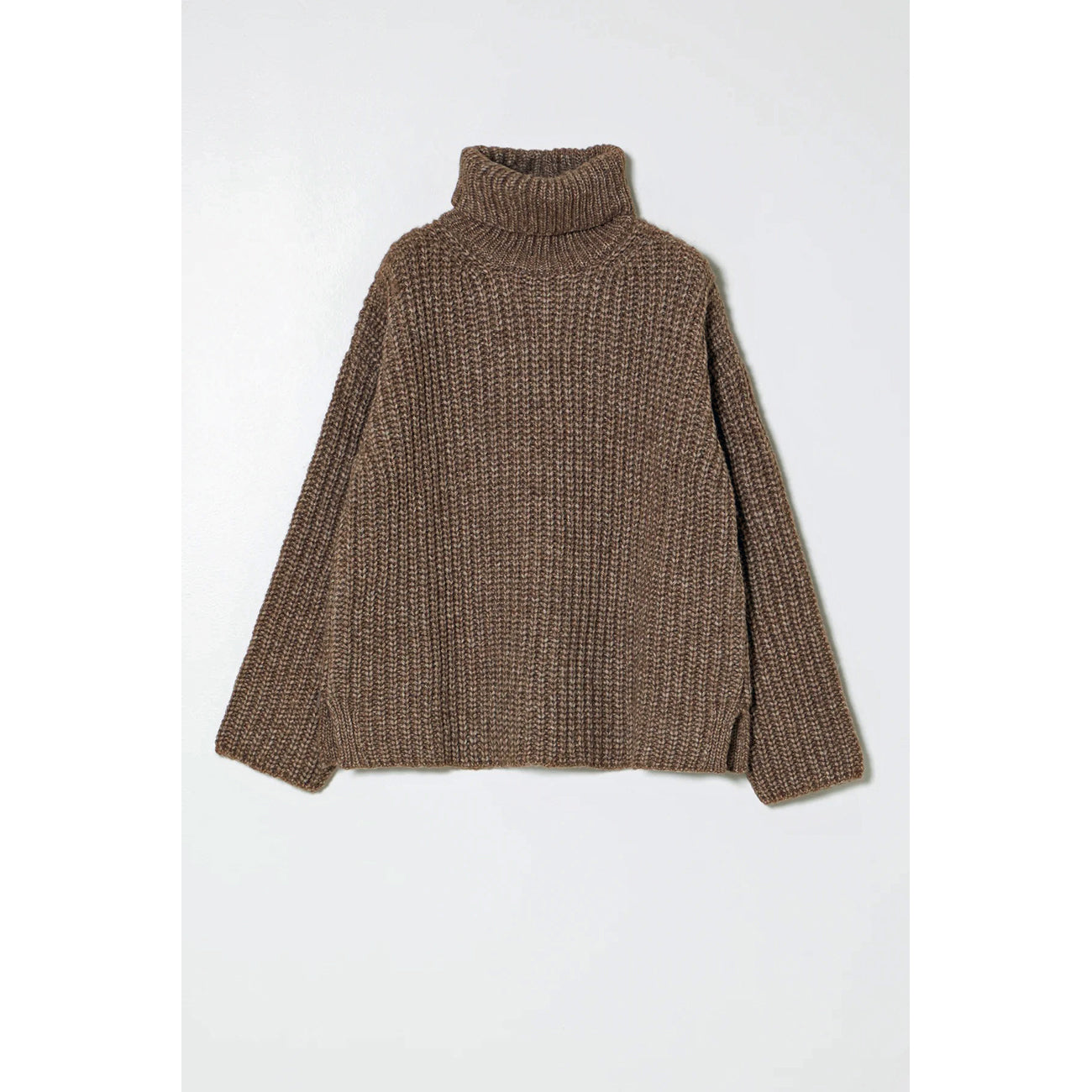 alpaca rib turtleneck in brown