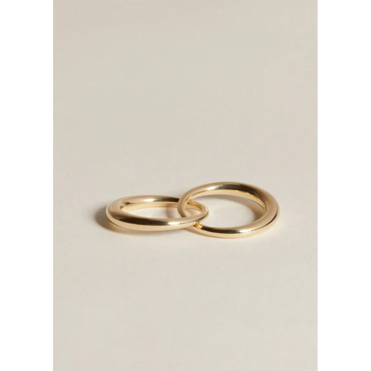 duo form ring in 14k gold