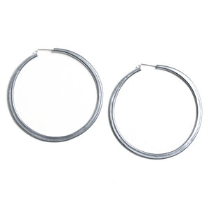 simple hoops: silver