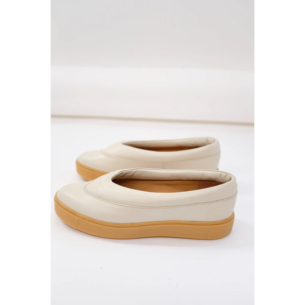 Beklina Margo Sneaker in Off White a case of you